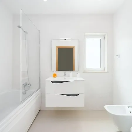 Floor Luxury Лагуш