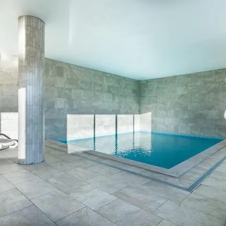 Floor Luxury Apartament